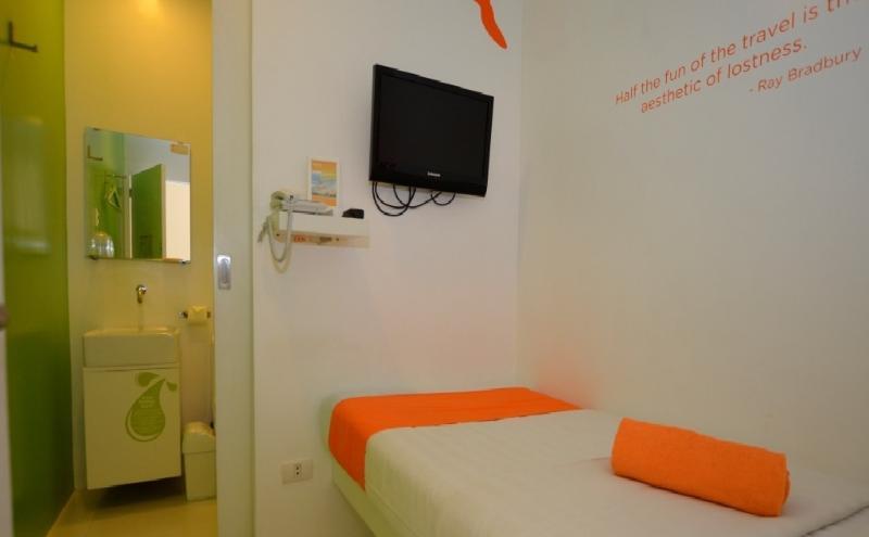 Islands Stay Hotels - Uptown Cebu Екстер'єр фото