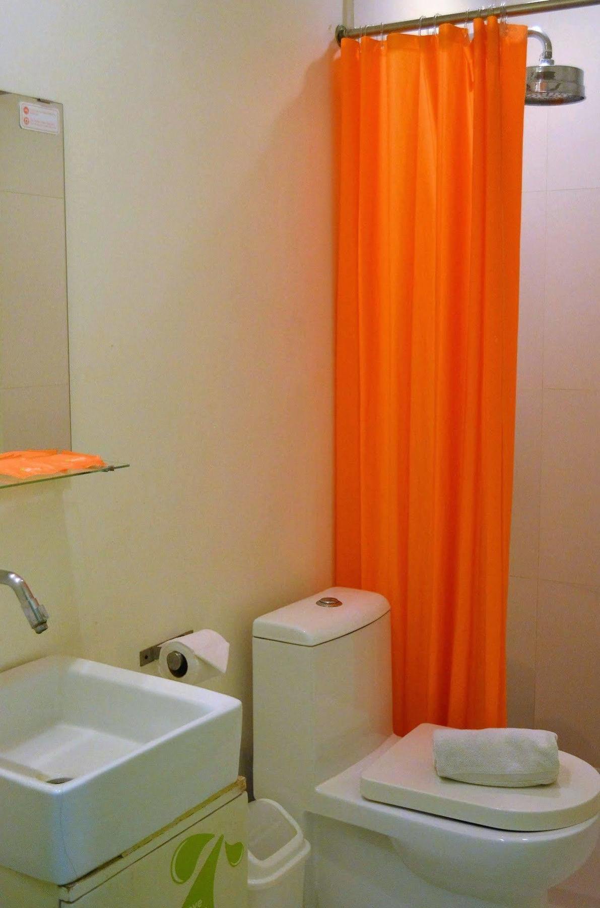 Islands Stay Hotels - Uptown Cebu Екстер'єр фото